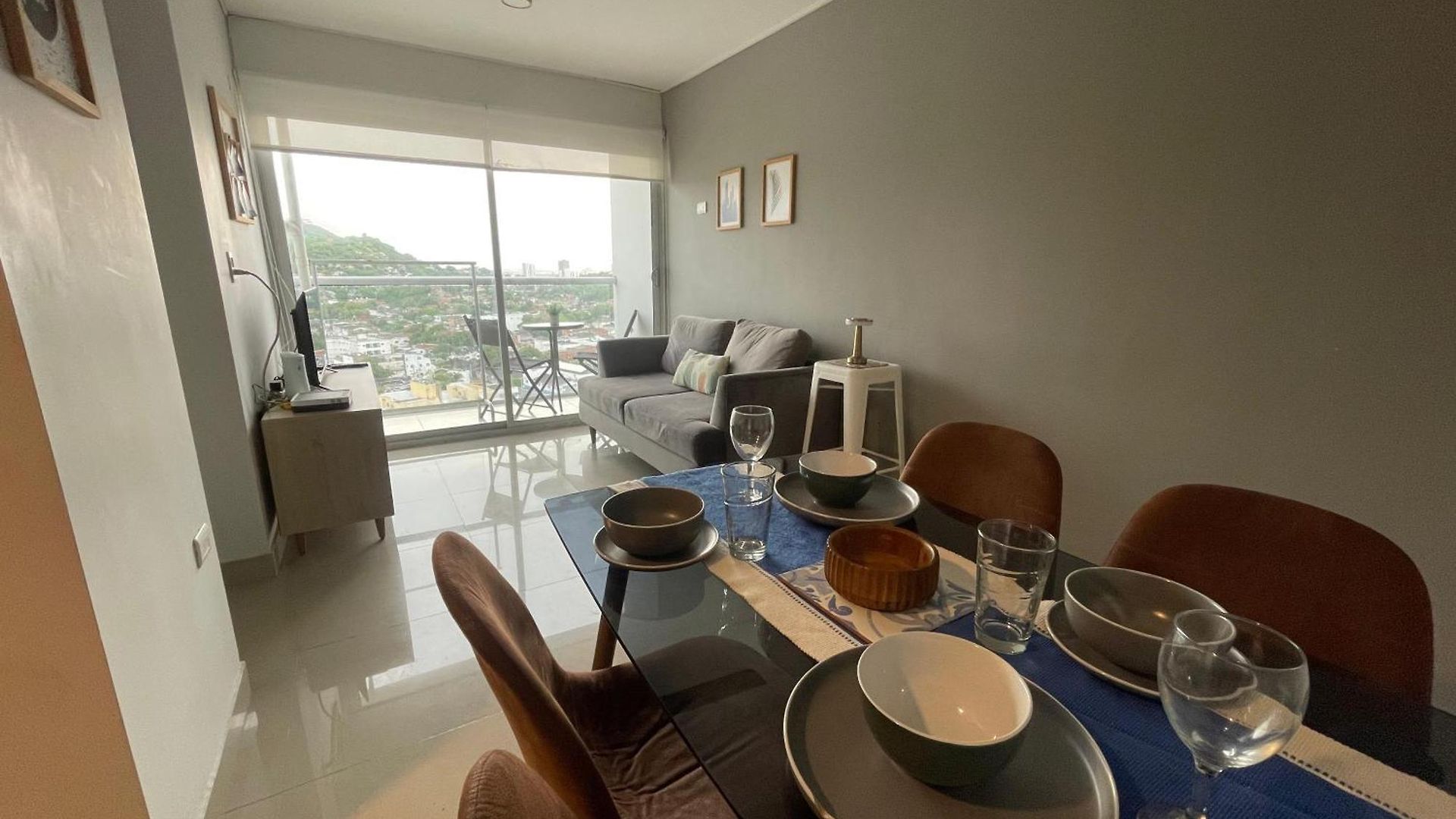 Piso 19 Mirador Oasis Costero Apartamento *