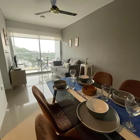 Piso 19 Mirador Oasis Costero Apartamento *